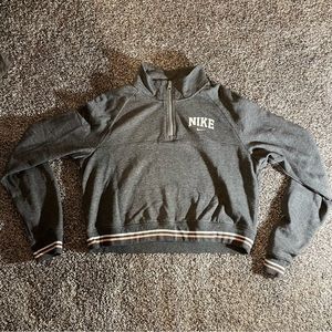 Nike cropped quarter zip jacket gray, pink, white